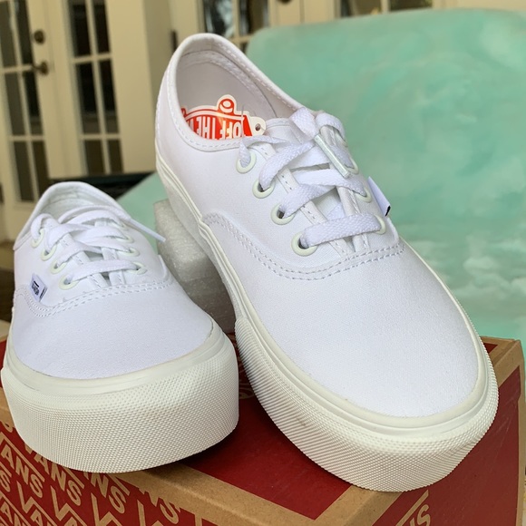 vans authentic putih